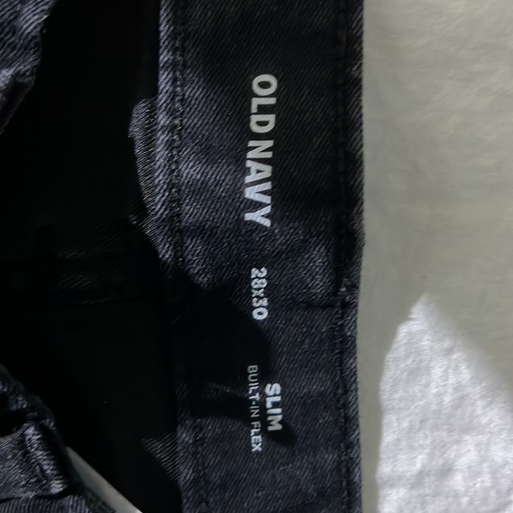 Too small - Picture 3 of 3